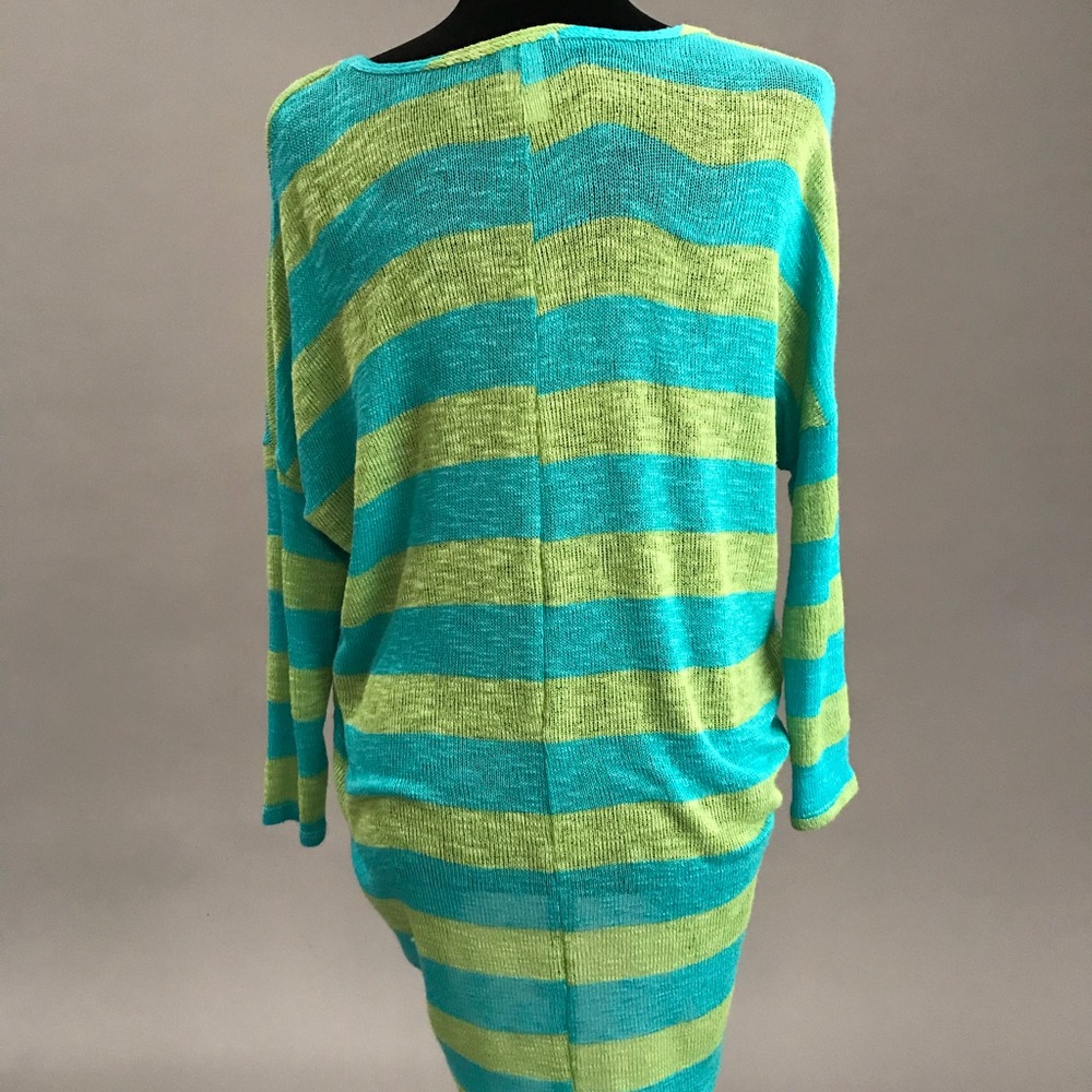 Sweater - Picture 2 of 3